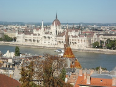 St. Matthias Church in Budapest, Hungary-© www.countrysidetrip.com